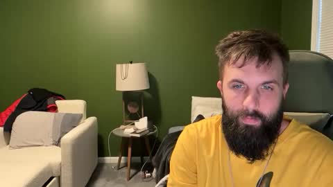 Snapshot of concentralized chatting on 12.13.25 Matt online show from 12.13.25