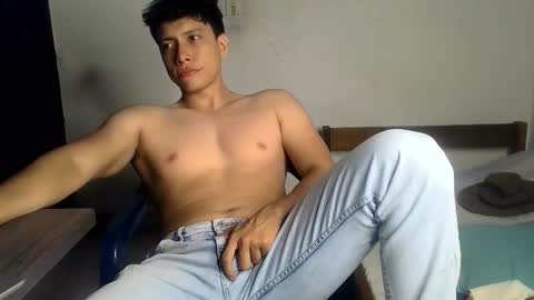 Snapshot of conde2710 chatting on 11.25.25 ELCONDE online show from 11.25.25