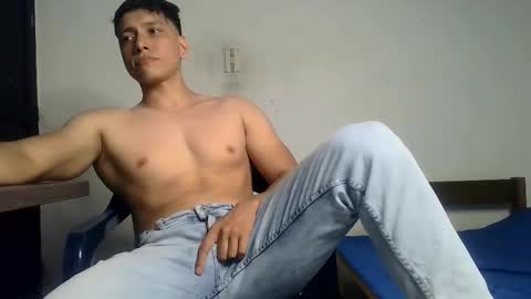 Snapshot of conde2710 chatting on 12.02.25 ELCONDE online show from 12.02.25