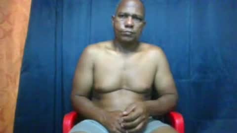 Snapshot of condor087510 chatting on 02.16.26 Miguel online show from 02.16.26