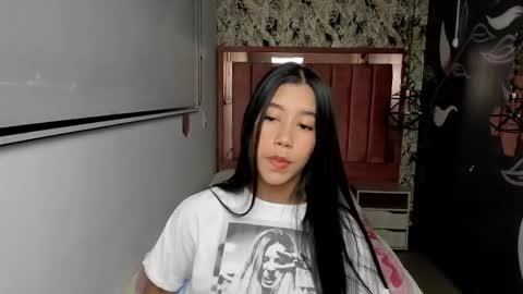 C O N N I E online show from 03.09.26