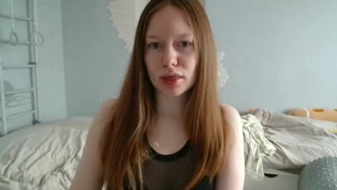 Snapshot of connie_daw chatting on 12.18.25 Connie Daw online show from 12.18.25