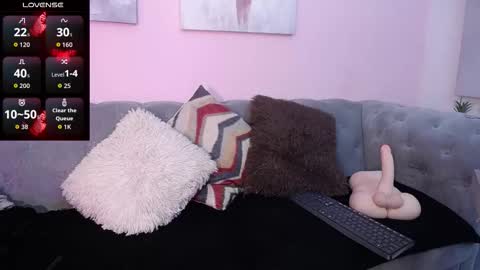 Snapshot of connie_haze chatting on 11.28.25 Connie online show from 11.28.25