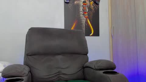 Snapshot of connorkingg chatting on 02.12.25 CONNORKING online show from 02.12.25