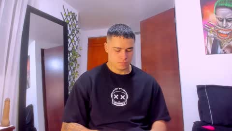 Snapshot of connorsmith_26 chatting on 02.11.25 Connor Smith online show from 02.11.25