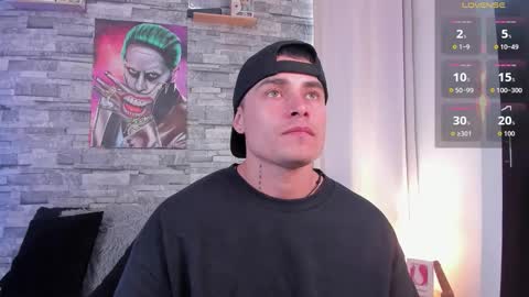 Snapshot of connorsmith_26 chatting on 10.17.25 Connor Smith online show from 10.17.25