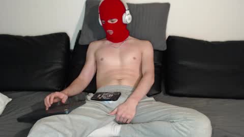 Snapshot of conor_and_chester chatting on 09.27.25 Conor and Chester online show from 09.27.25