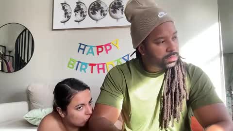 Snapshot of consciouslovemaking chatting on 11.10.25 consciouslovemaking online show from 11.10.25