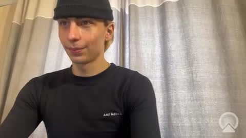 Snapshot of cookie_sex chatting on 12.16.25 cookie_sex online show from 12.16.25