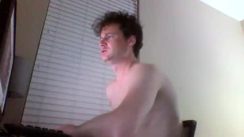 Snapshot of cooldude122222 chatting on 03.09.25 cooldude122222 online show from 03.09.25