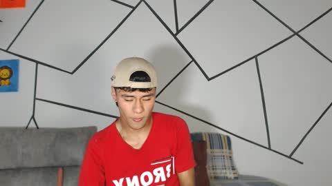 Snapshot of cooper_shiro chatting on 12.19.25 shiro online show from 12.19.25