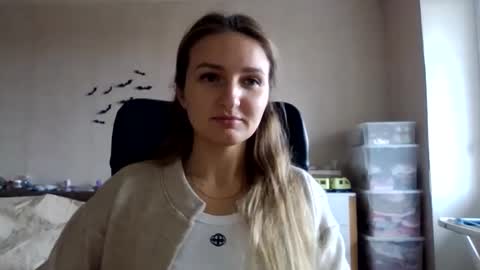 Snapshot of cora_fora chatting on 10.15.25 cora_fora online show from 10.15.25