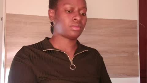 Snapshot of coral_catleya chatting on 04.05.26 Coral online show from 04.05.26