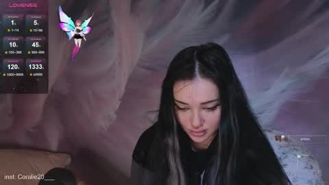 Snapshot of coralie20 chatting on 11.10.25 coralie20 online show from 11.10.25