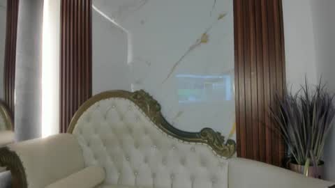 Snapshot of coraliebronson chatting on 09.10.25 Coralie Bronson online show from 09.10.25