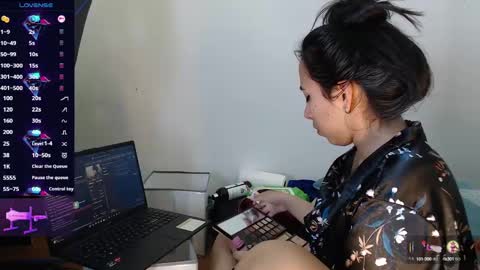 Snapshot of coraline2911 chatting on 02.26.25 coraline2911 online show from 02.26.25