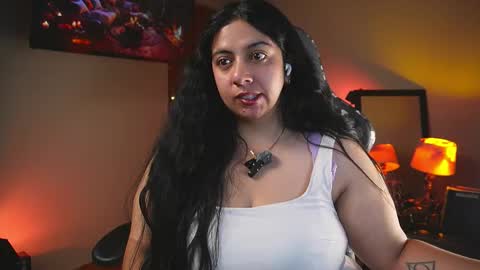 Snapshot of coraline_latin chatting on 11.03.25 Coraline online show from 11.03.25