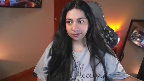 Snapshot of coraline_latin chatting on 11.24.25 Coraline online show from 11.24.25