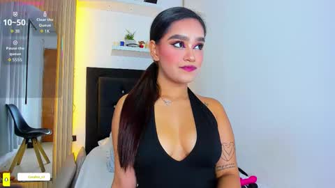 Coraline connected from 10 pm to 6 am Colombia time online show from 03.03.26