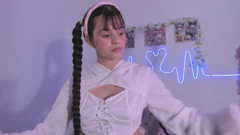 Coraline uwu     Bienvenidos al dulce mundo de Coraline    Hola amores soy Coraline  Una chica  tierna juguetona online show from 05.02.26