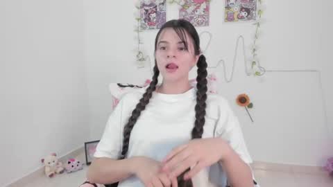 Coraline uwu     Bienvenidos al dulce mundo de Coraline    Hola amores soy Coraline  Una chica  tierna juguetona online show from 07.14.26