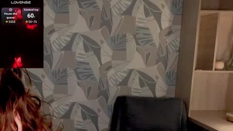 Leya online show from 11.03.25