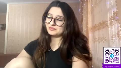 Elisheva online show from 04.18.26