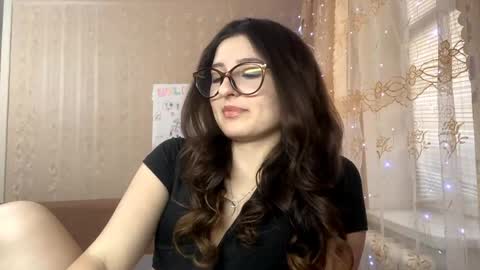 Elisheva online show from 04.27.26