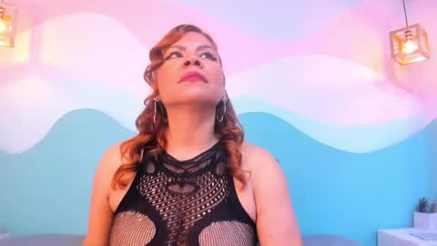 corina_taylor12 online show from 05.30.26