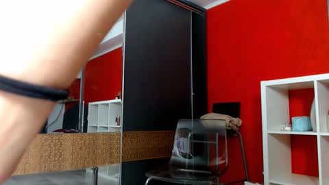 Snapshot of corinnefelicity chatting on 12.16.25 Glorya online show from 12.16.25