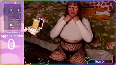 Snapshot of cornchloestar chatting on 09.10.25 cornchloestar online show from 09.10.25