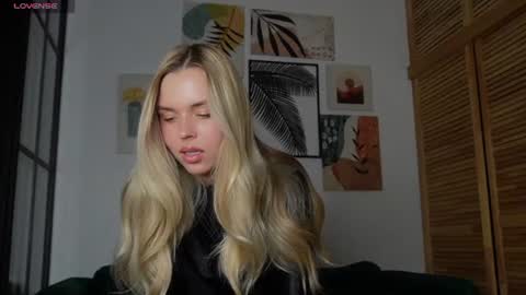 Snapshot of corni__ chatting on 07.01.26 Im Cornelia FANSLY free telegram INSTA online show from 07.01.26