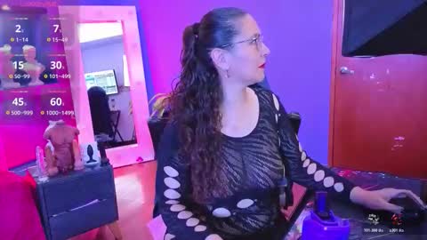 Natali online show from 10.28.25