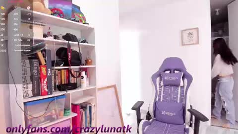 Snapshot of cositarika__ chatting on 07.19.26 Lunita online show from 07.19.26