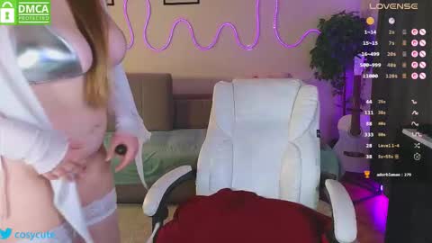 Snapshot of cosycute chatting on 11.29.25 Katy online show from 11.29.25