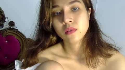 Liz Gwyneth Charlota online show from 03.12.25