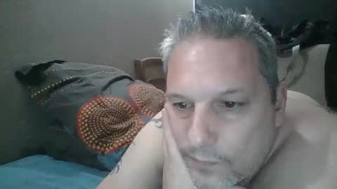Snapshot of couffi chatting on 03.08.26 couffi online show from 03.08.26