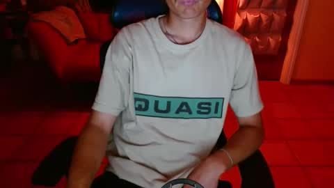 Snapshot of couldbesleeping chatting on 11.17.25 couldbe online show from 11.17.25