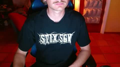 Snapshot of couldbesleeping chatting on 12.14.25 couldbe online show from 12.14.25