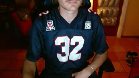 Snapshot of couldbesleeping chatting on 12.16.25 couldbe online show from 12.16.25