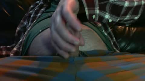 Snapshot of countrycock7inch chatting on 12.08.24 countrycock7inch online show from 12.08.24