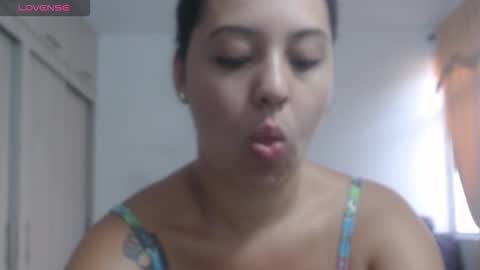 Snapshot of couple_sexandlove chatting on 12.02.25 ALEJANDRO Y EMILY online show from 12.02.25