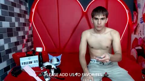 Snapshot of couple_sexxy7 chatting on 02.05.25 MIA LIZ AND SAM online show from 02.05.25