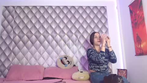 Couplelatin online show from 04.18.26