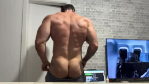 couplemuscle40 online show from 10.09.25