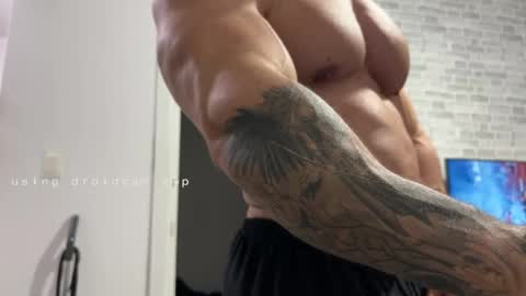 couplemuscle40 online show from 03.23.26