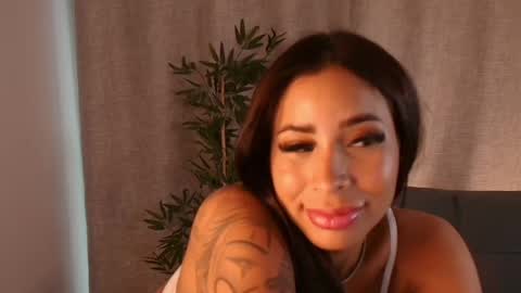 Courtney Hill online show from 05.27.26