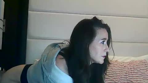 Snapshot of courtscutekitty chatting on 03.28.26 courtscutekitty online show from 03.28.26