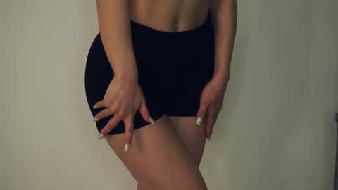 Snapshot of coventinaashfield chatting on 01.30.25 Yui online show from 01.30.25