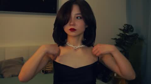 Snapshot of coventinaashfield chatting on 02.14.25 Yui online show from 02.14.25